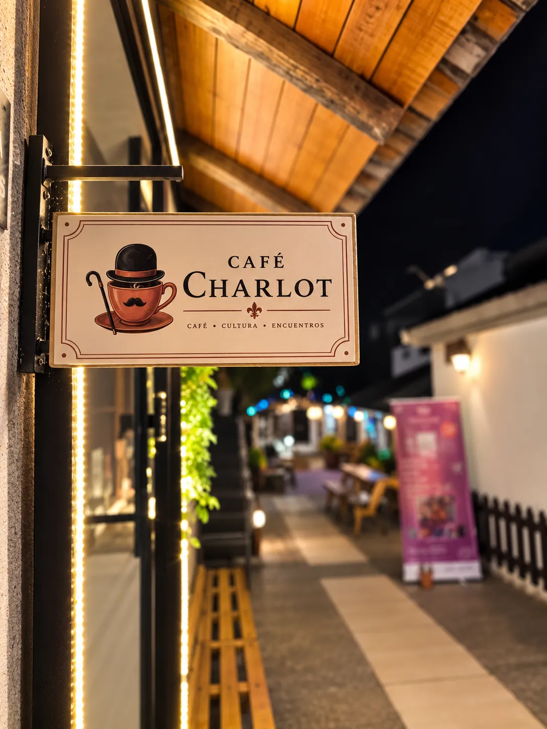 Café Charlot